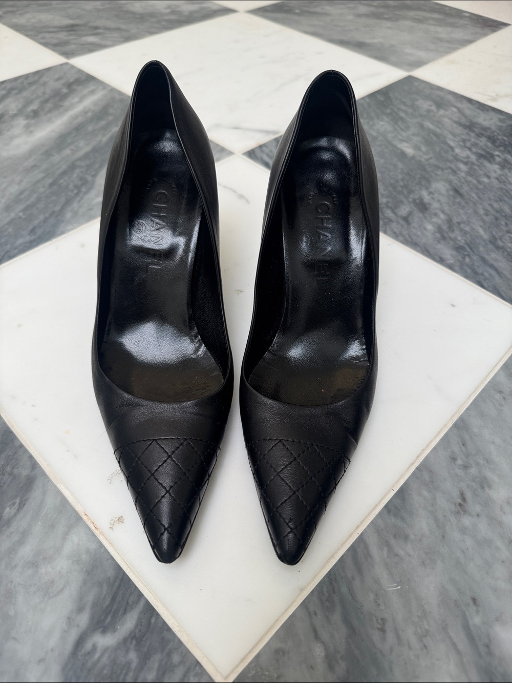 CHANEL Black Quilted Pointed-Toe Leather Pumps